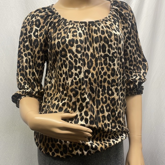 MICHAEL Michael Kors Cheetah Print Pullover 3/4 Sleeve Top - Picture 3 of 9